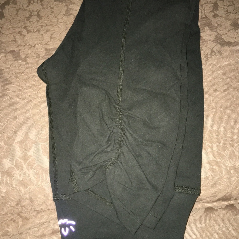 Crop scrunch leggings